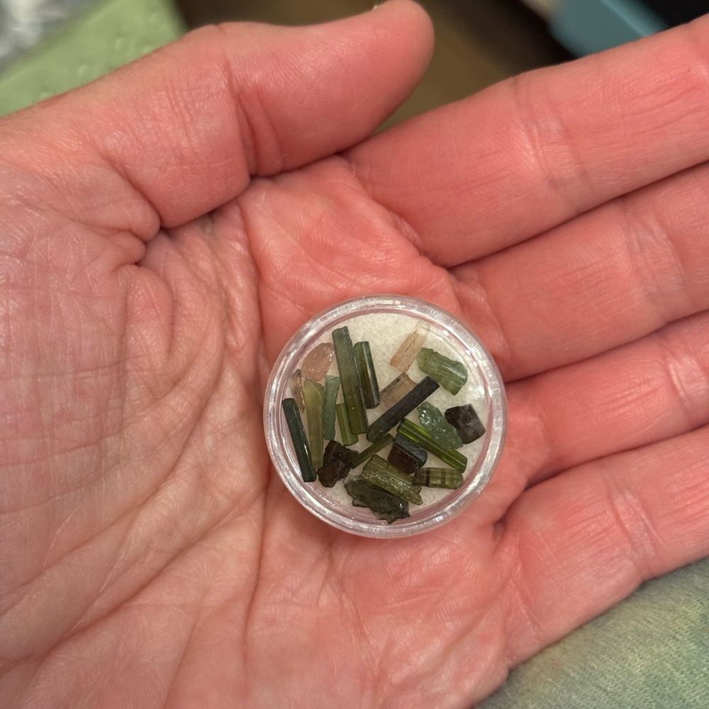 Mixed Tourmaline Gemstones - Picture 6 of 6